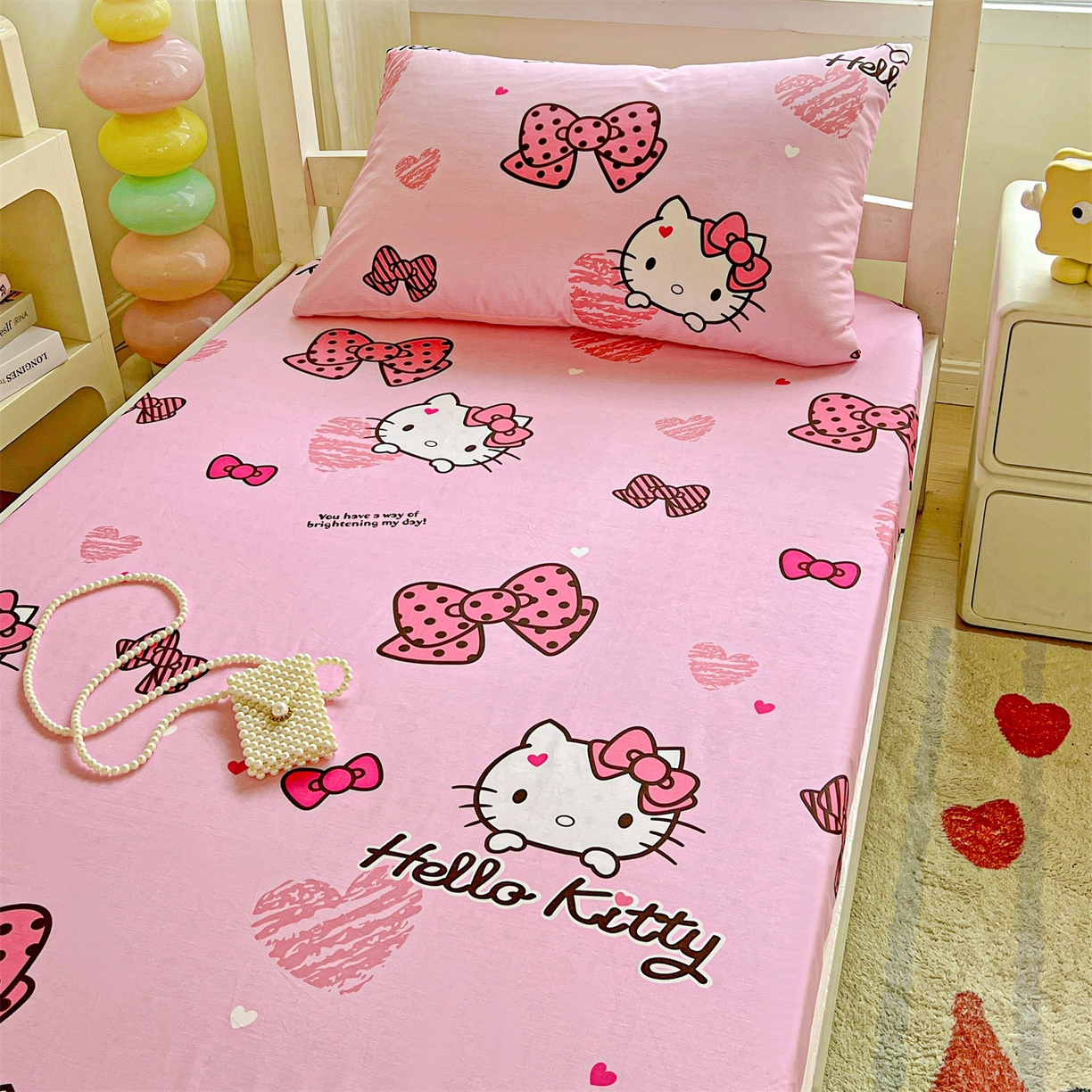 91家纺网 家纺一手货源 找家纺 名兮家居 2025-奥特曼-三丽鸥全棉13372学生床上下铺床笠【含防伪标】 蝴蝶结kt