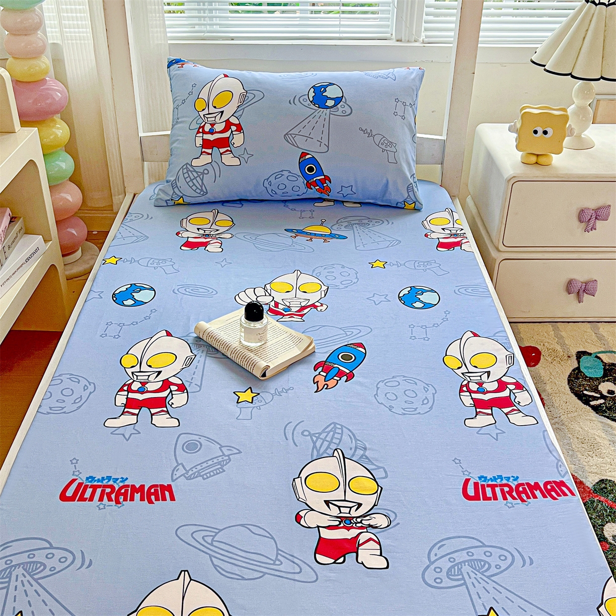 91家纺网 家纺一手货源 找家纺 名兮家居 2025-奥特曼-三丽鸥全棉13372学生床上下铺床笠【含防伪标】 太空奥特曼