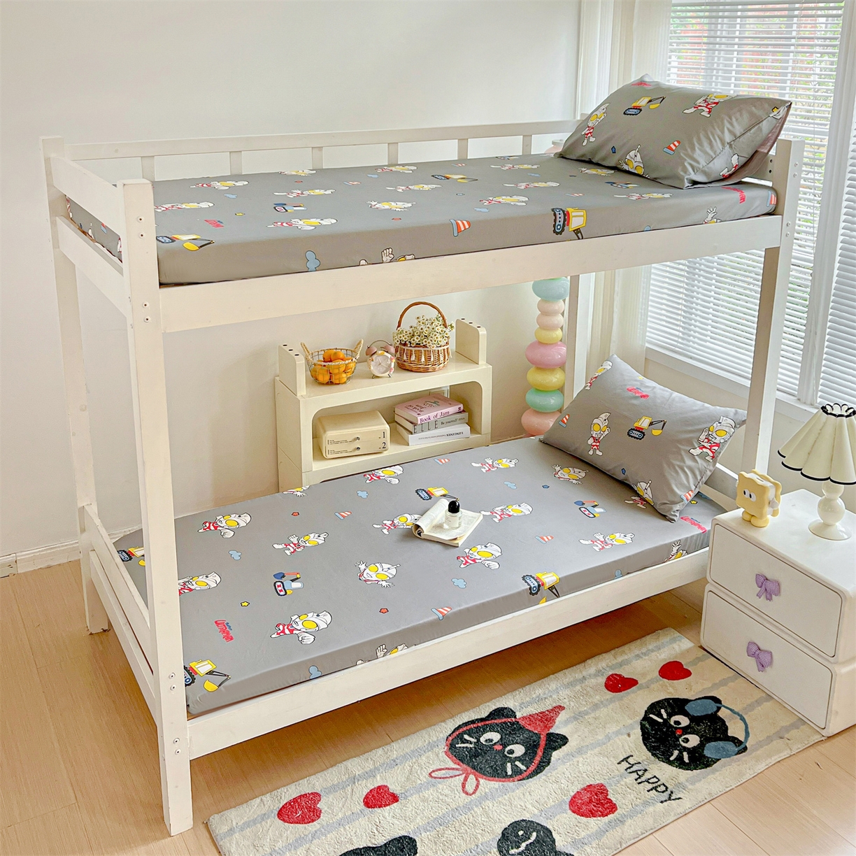 91家纺网 家纺一手货源 找家纺 名兮家居 2025-奥特曼-三丽鸥全棉13372学生床上下铺床笠【含防伪标】 宇宙小分队