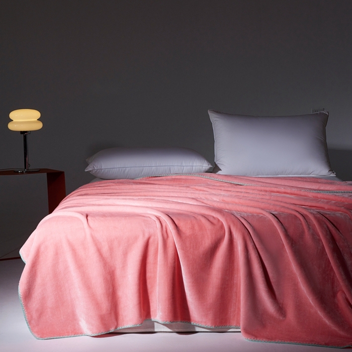 91家纺网 家纺一手货源 找家纺 （总）馨米莱家纺2025新款贝壳边牛奶绒毛毯