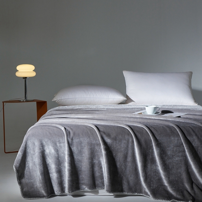 馨米莱家纺2025新款贝壳边牛奶绒毛毯 高级灰