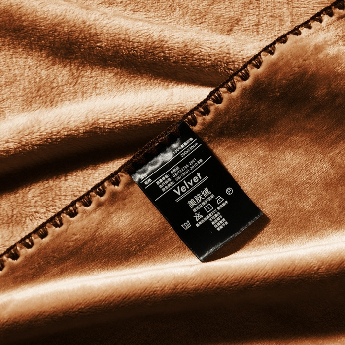 91家纺网 家纺一手货源 找家纺 馨米莱家纺2025新款贝壳边牛奶绒毛毯 卡其驼