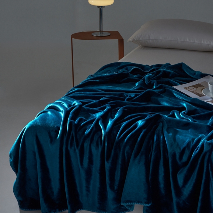 91家纺网 家纺一手货源 找家纺 馨米莱家纺2025新款贝壳边牛奶绒毛毯 深蓝色