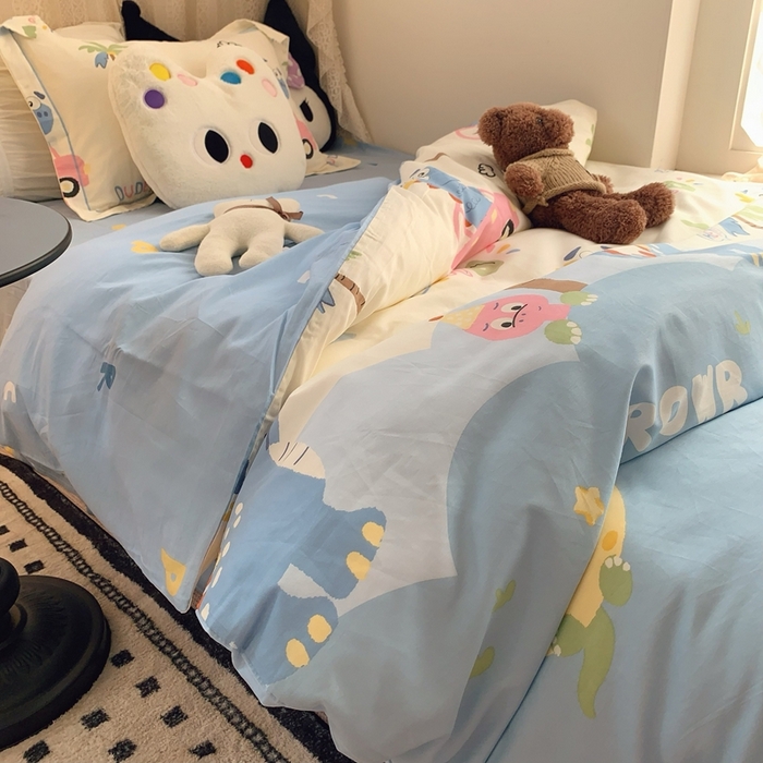 91家纺网 家纺一手货源 找家纺 莱豫家纺 2025春夏新款学生季全棉纯棉印花上下铺三件套学生宿舍三件套 度假恐龙