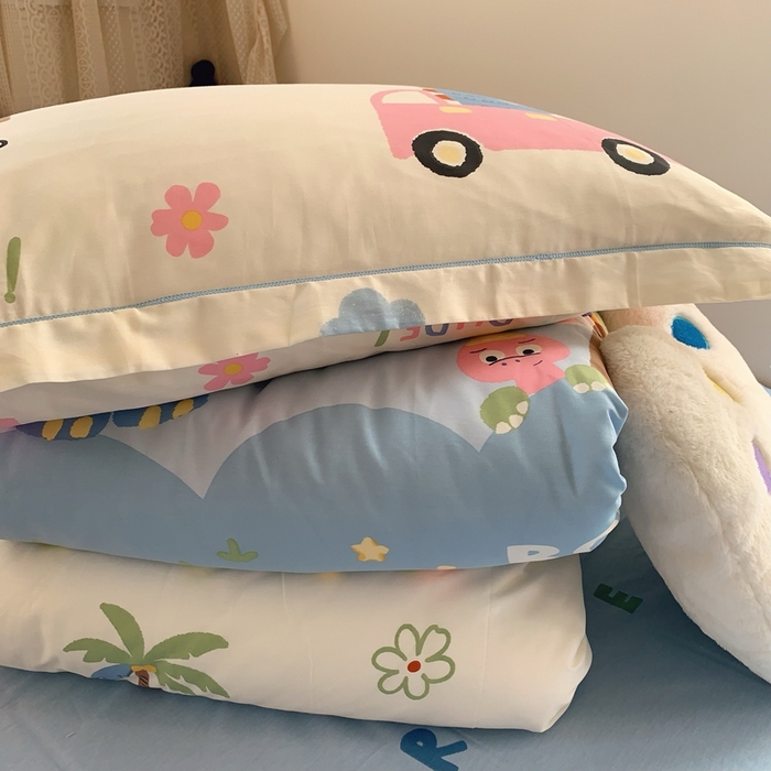 91家纺网 家纺一手货源 找家纺 莱豫家纺 2025春夏新款学生季全棉纯棉印花上下铺三件套学生宿舍三件套 度假恐龙