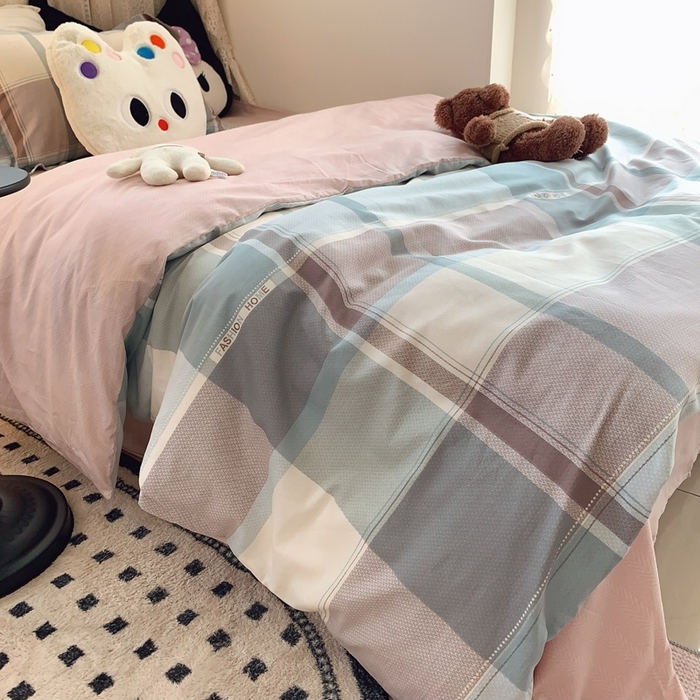 91家纺网 家纺一手货源 找家纺 莱豫家纺 2025春夏新款学生季全棉纯棉印花上下铺三件套学生宿舍三件套 方格绿