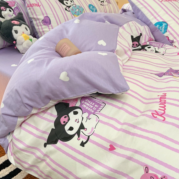 91家纺网 家纺一手货源 找家纺 博雅 2025新款全棉三丽鸥全棉四件套-小版 紫色条纹库洛米