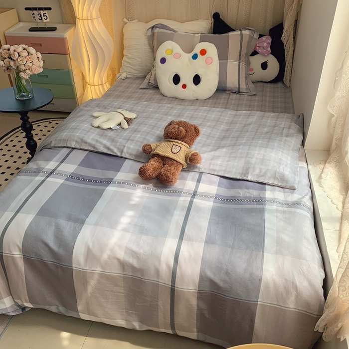 91家纺网 家纺一手货源 找家纺 莱豫家纺 2025春夏新款学生季全棉纯棉印花上下铺三件套学生宿舍三件套 阶梯灰