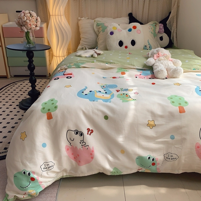 91家纺网 家纺一手货源 找家纺 莱豫家纺 2025春夏新款学生季全棉纯棉印花上下铺三件套学生宿舍三件套 快乐旅行