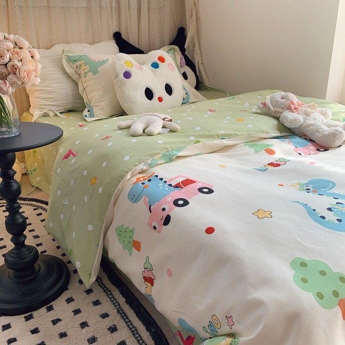 91家纺网 家纺一手货源 找家纺 莱豫家纺 2025春夏新款学生季全棉纯棉印花上下铺三件套学生宿舍三件套 快乐旅行