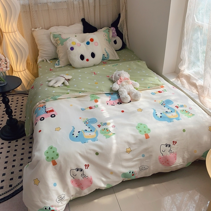 91家纺网 家纺一手货源 找家纺 莱豫家纺 2025春夏新款学生季全棉纯棉印花上下铺三件套学生宿舍三件套 快乐旅行