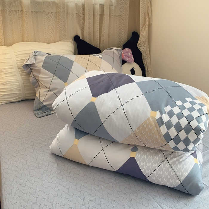 91家纺网 家纺一手货源 找家纺 莱豫家纺 2025春夏新款学生季全棉纯棉印花上下铺三件套学生宿舍三件套 拉斯图