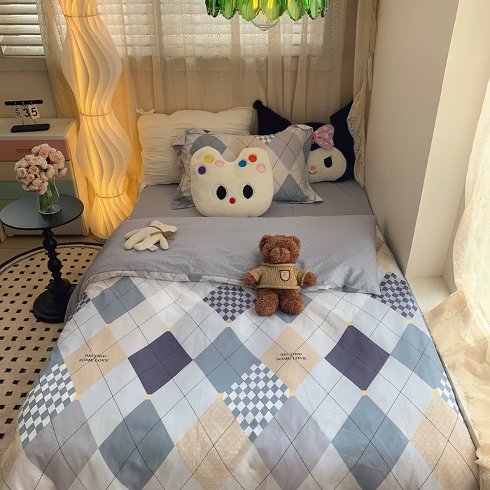 91家纺网 家纺一手货源 找家纺 莱豫家纺 2025春夏新款学生季全棉纯棉印花上下铺三件套学生宿舍三件套 拉斯图