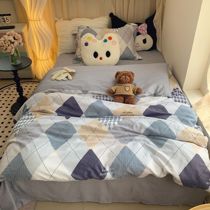 91家纺网 家纺一手货源 找家纺 莱豫家纺 2025春夏新款学生季全棉纯棉印花上下铺三件套学生宿舍三件套 拉斯图