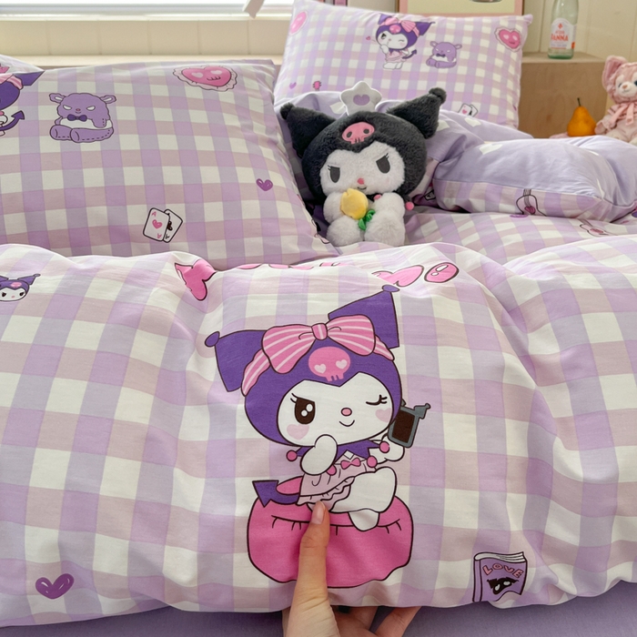 91家纺网 家纺一手货源 找家纺 博雅 2025新款全棉三丽鸥全棉四件套-小版 小方格库洛米