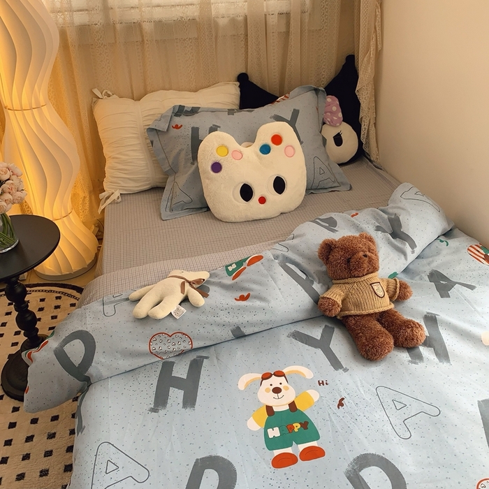 91家纺网 家纺一手货源 找家纺 莱豫家纺 2025春夏新款学生季全棉纯棉印花上下铺三件套学生宿舍三件套 蒙奇奇