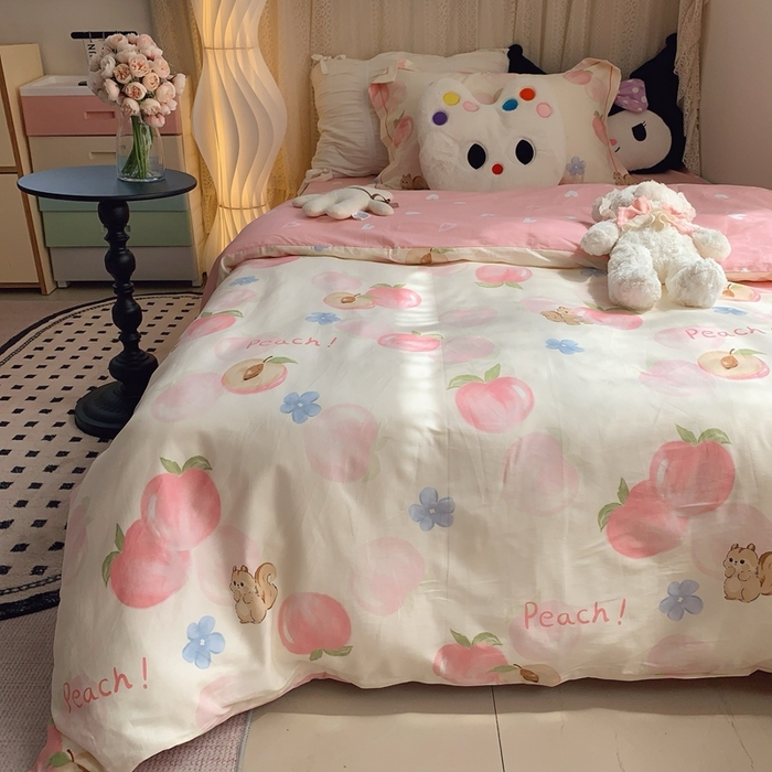 91家纺网 家纺一手货源 找家纺 莱豫家纺 2025春夏新款学生季全棉纯棉印花上下铺三件套学生宿舍三件套 蜜桃松鼠