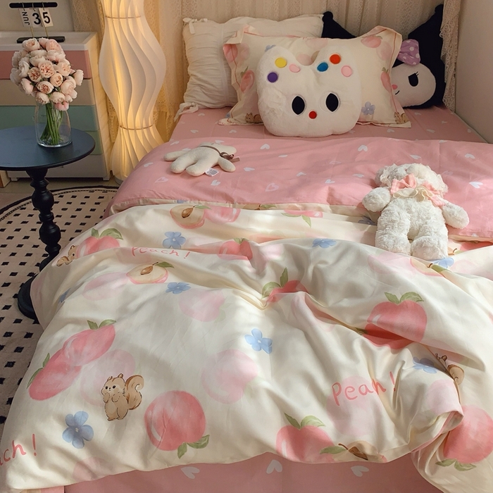 91家纺网 家纺一手货源 找家纺 莱豫家纺 2025春夏新款学生季全棉纯棉印花上下铺三件套学生宿舍三件套 蜜桃松鼠