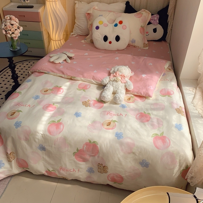 91家纺网 家纺一手货源 找家纺 莱豫家纺 2025春夏新款学生季全棉纯棉印花上下铺三件套学生宿舍三件套 蜜桃松鼠