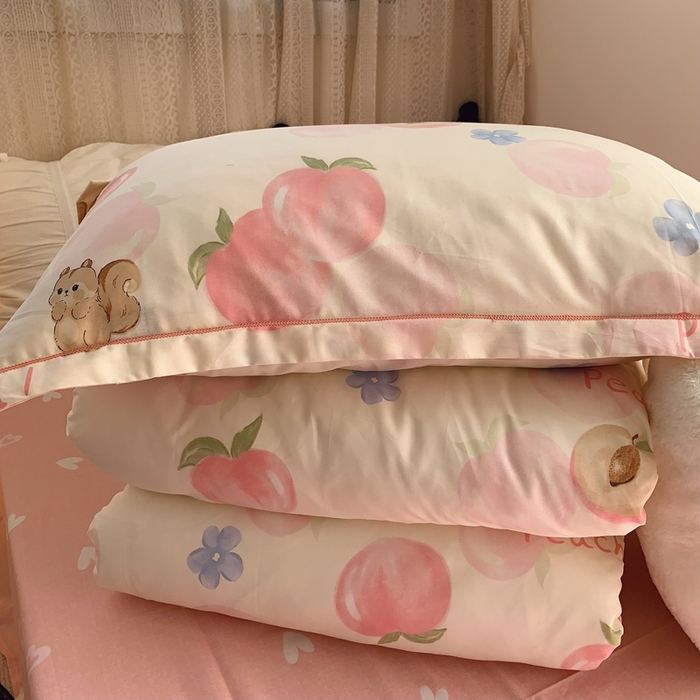 91家纺网 家纺一手货源 找家纺 莱豫家纺 2025春夏新款学生季全棉纯棉印花上下铺三件套学生宿舍三件套 蜜桃松鼠