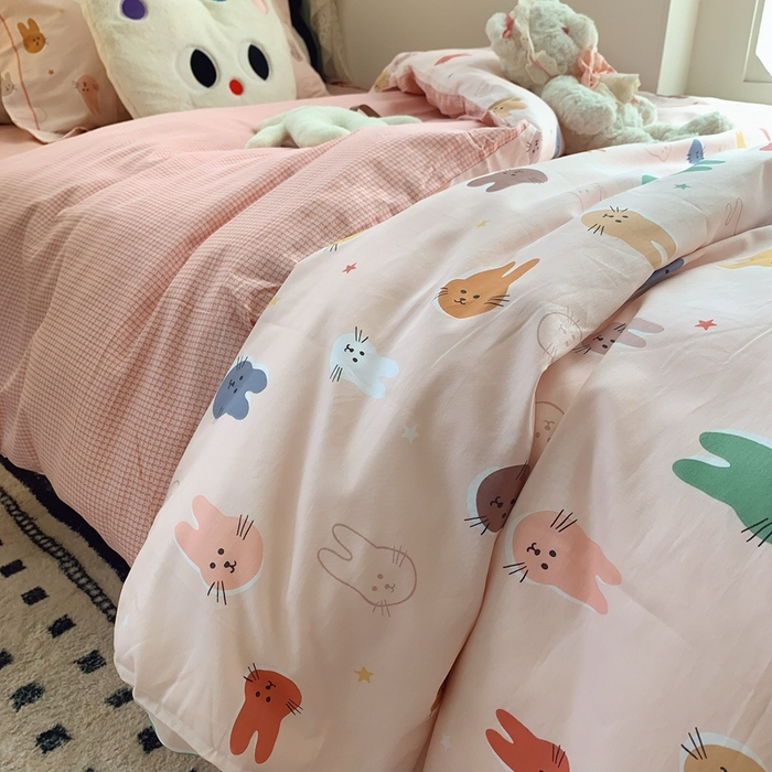 91家纺网 家纺一手货源 找家纺 莱豫家纺 2025春夏新款学生季全棉纯棉印花上下铺三件套学生宿舍三件套 喵星人粉