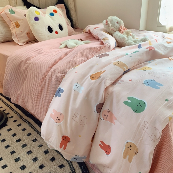 91家纺网 家纺一手货源 找家纺 莱豫家纺 2025春夏新款学生季全棉纯棉印花上下铺三件套学生宿舍三件套 喵星人粉