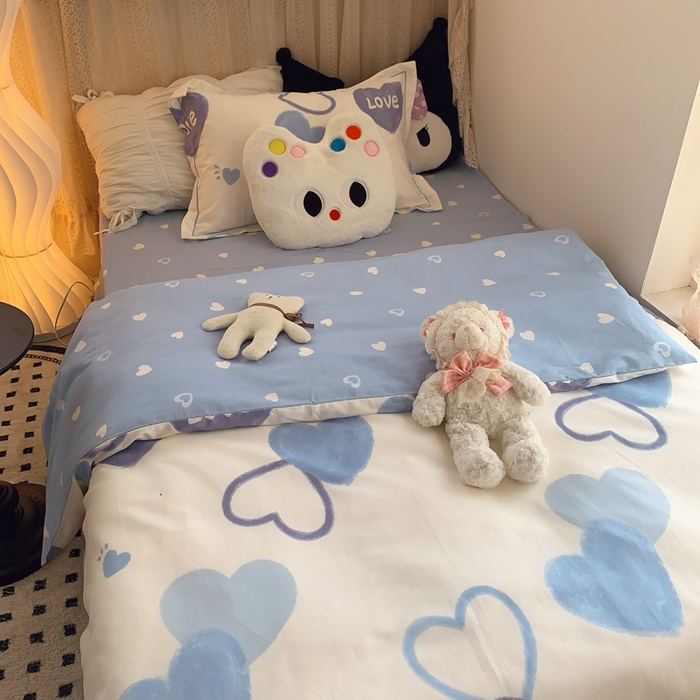 91家纺网 家纺一手货源 找家纺 莱豫家纺 2025春夏新款学生季全棉纯棉印花上下铺三件套学生宿舍三件套 奶油爱心蓝