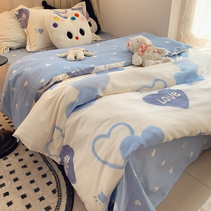 91家纺网 家纺一手货源 找家纺 莱豫家纺 2025春夏新款学生季全棉纯棉印花上下铺三件套学生宿舍三件套 奶油爱心蓝
