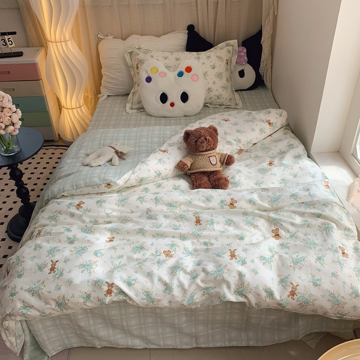 91家纺网 家纺一手货源 找家纺 莱豫家纺 2025春夏新款学生季全棉纯棉印花上下铺三件套学生宿舍三件套 奶油星云