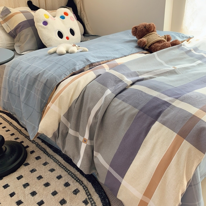 91家纺网 家纺一手货源 找家纺 莱豫家纺 2025春夏新款学生季全棉纯棉印花上下铺三件套学生宿舍三件套 速写格纹