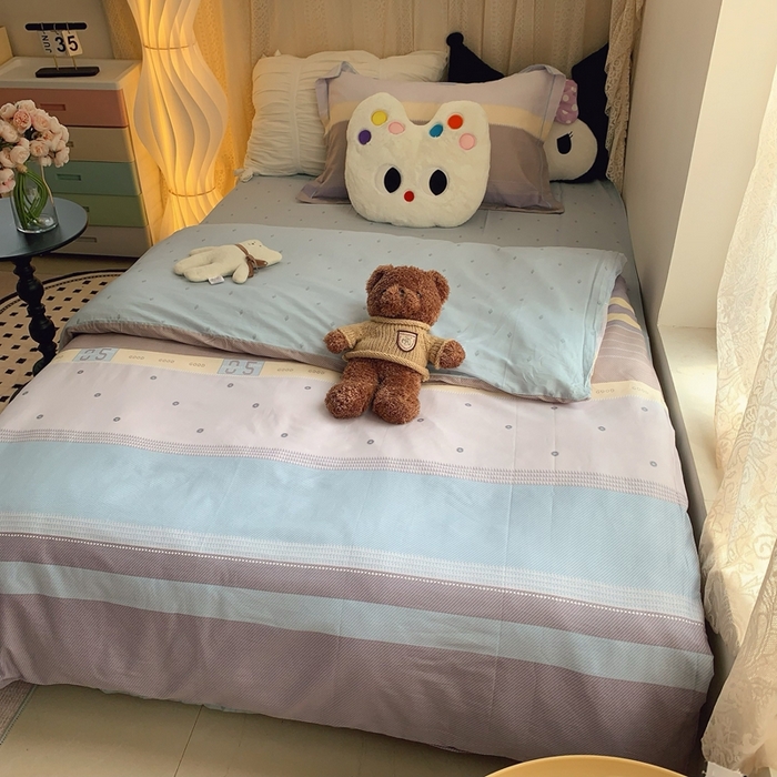 91家纺网 家纺一手货源 找家纺 莱豫家纺 2025春夏新款学生季全棉纯棉印花上下铺三件套学生宿舍三件套 条纹故事