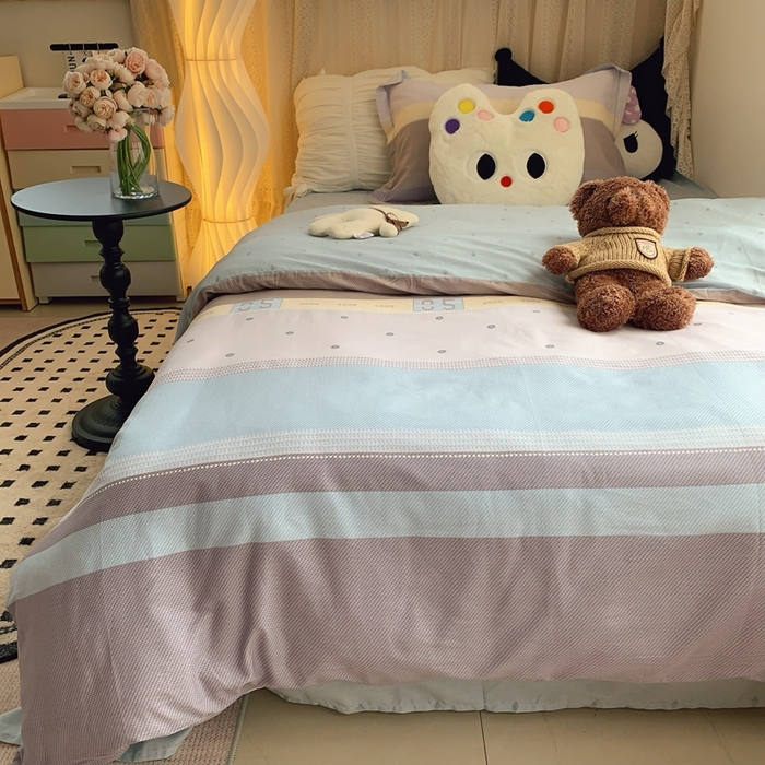 91家纺网 家纺一手货源 找家纺 莱豫家纺 2025春夏新款学生季全棉纯棉印花上下铺三件套学生宿舍三件套 条纹故事