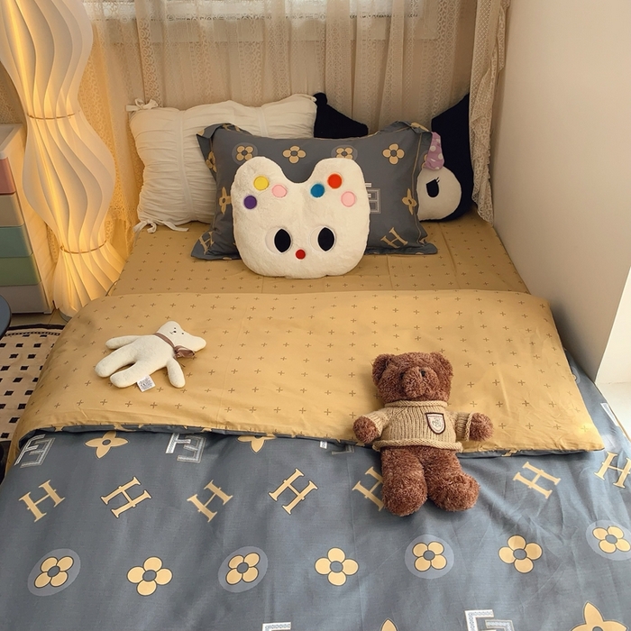 91家纺网 家纺一手货源 找家纺 莱豫家纺 2025春夏新款学生季全棉纯棉印花上下铺三件套学生宿舍三件套 维纳斯