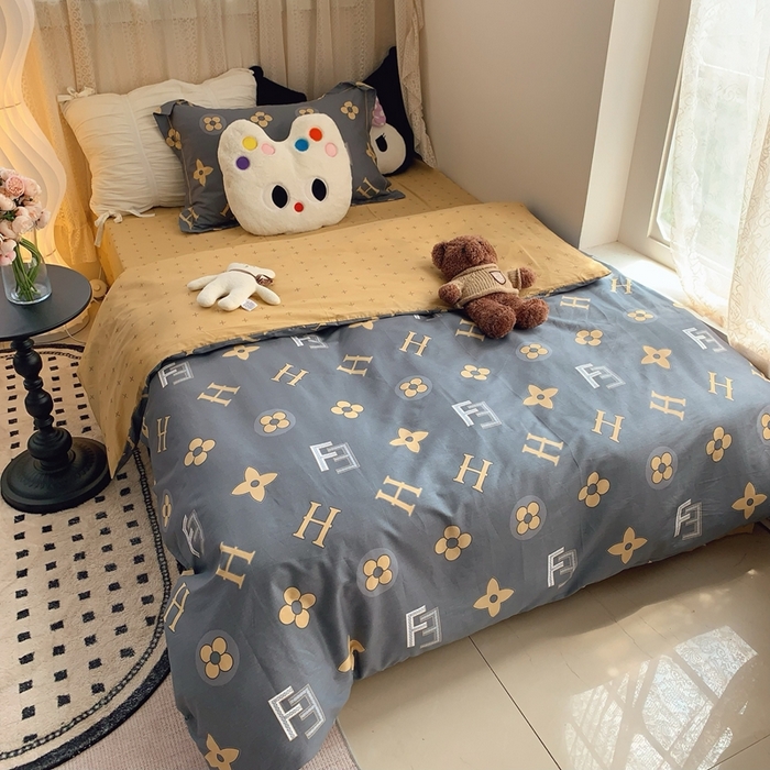 91家纺网 家纺一手货源 找家纺 莱豫家纺 2025春夏新款学生季全棉纯棉印花上下铺三件套学生宿舍三件套 维纳斯