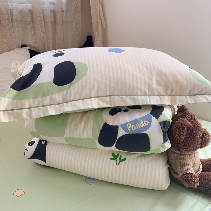 91家纺网 家纺一手货源 找家纺 莱豫家纺 2025春夏新款学生季全棉纯棉印花上下铺三件套学生宿舍三件套 小熊猫绿