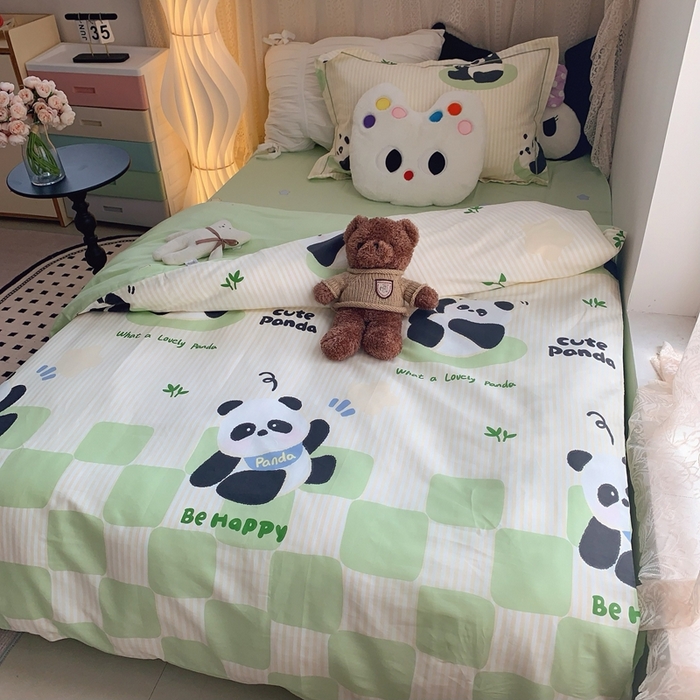 91家纺网 家纺一手货源 找家纺 莱豫家纺 2025春夏新款学生季全棉纯棉印花上下铺三件套学生宿舍三件套 小熊猫绿