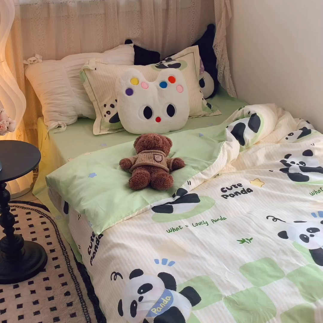 91家纺网 家纺一手货源 找家纺 莱豫家纺 2025春夏新款学生季全棉纯棉印花上下铺三件套学生宿舍三件套 小熊猫绿