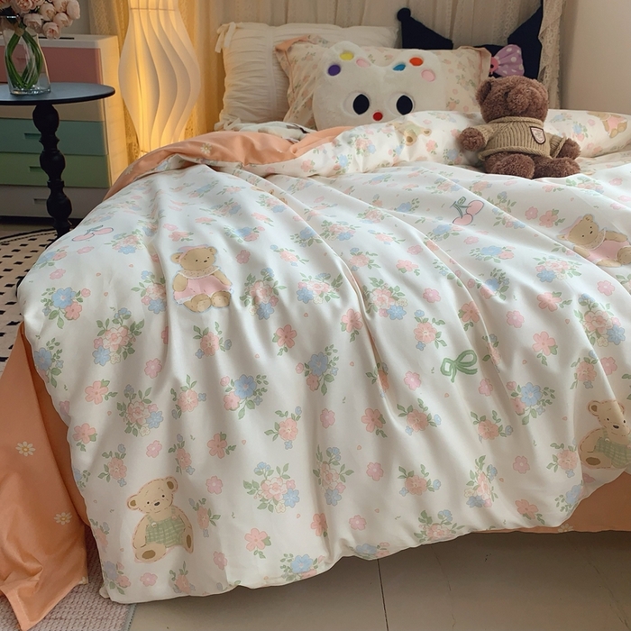 91家纺网 家纺一手货源 找家纺 莱豫家纺 2025春夏新款学生季全棉纯棉印花上下铺三件套学生宿舍三件套 熊熊花语