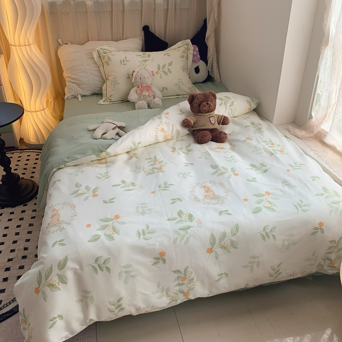 91家纺网 家纺一手货源 找家纺 莱豫家纺 2025春夏新款学生季全棉纯棉印花上下铺三件套学生宿舍三件套 伊人兔