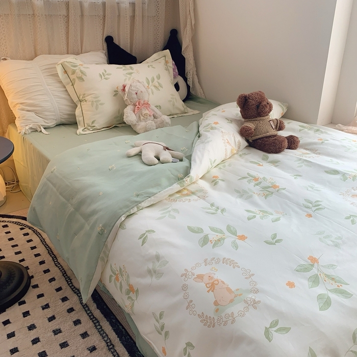 91家纺网 家纺一手货源 找家纺 莱豫家纺 2025春夏新款学生季全棉纯棉印花上下铺三件套学生宿舍三件套 伊人兔