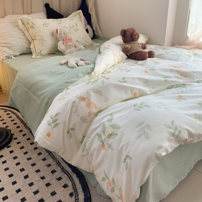 91家纺网 家纺一手货源 找家纺 莱豫家纺 2025春夏新款学生季全棉纯棉印花上下铺三件套学生宿舍三件套 伊人兔