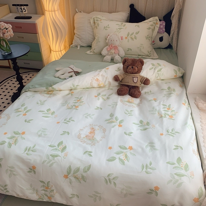 91家纺网 家纺一手货源 找家纺 莱豫家纺 2025春夏新款学生季全棉纯棉印花上下铺三件套学生宿舍三件套 伊人兔