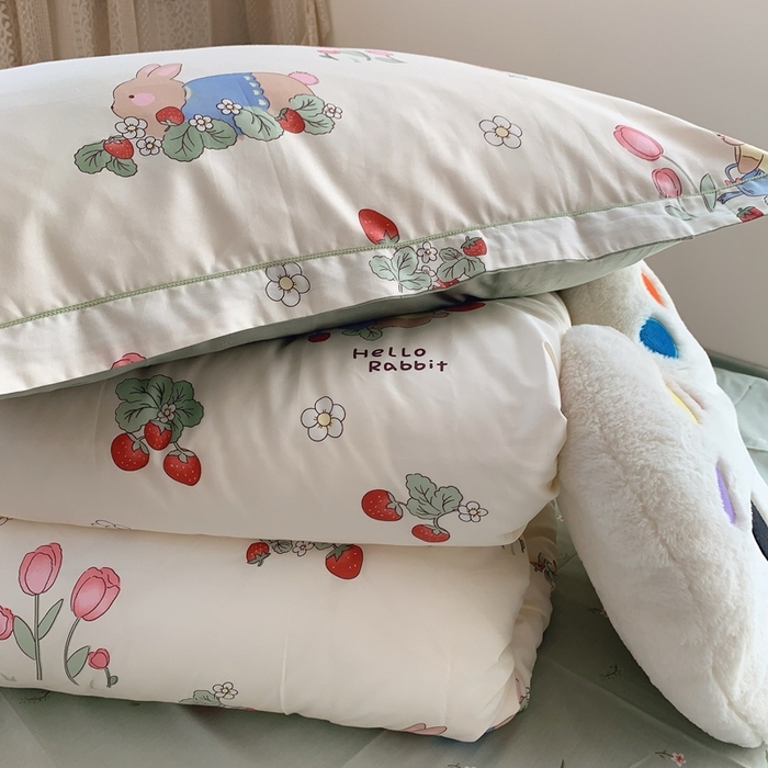 91家纺网 家纺一手货源 找家纺 莱豫家纺 2025春夏新款学生季全棉纯棉印花上下铺三件套学生宿舍三件套 元气小兔