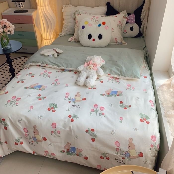 91家纺网 家纺一手货源 找家纺 莱豫家纺 2025春夏新款学生季全棉纯棉印花上下铺三件套学生宿舍三件套 元气小兔