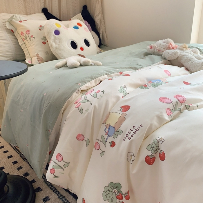 91家纺网 家纺一手货源 找家纺 莱豫家纺 2025春夏新款学生季全棉纯棉印花上下铺三件套学生宿舍三件套 元气小兔