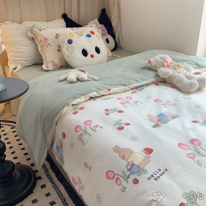 91家纺网 家纺一手货源 找家纺 莱豫家纺 2025春夏新款学生季全棉纯棉印花上下铺三件套学生宿舍三件套 元气小兔