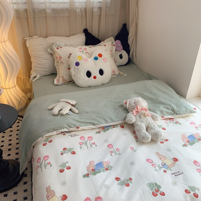 91家纺网 家纺一手货源 找家纺 莱豫家纺 2025春夏新款学生季全棉纯棉印花上下铺三件套学生宿舍三件套 元气小兔