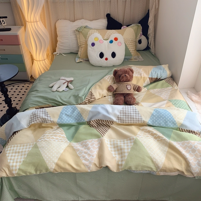 91家纺网 家纺一手货源 找家纺 莱豫家纺 2025春夏新款学生季全棉纯棉印花上下铺三件套学生宿舍三件套 云峰绿