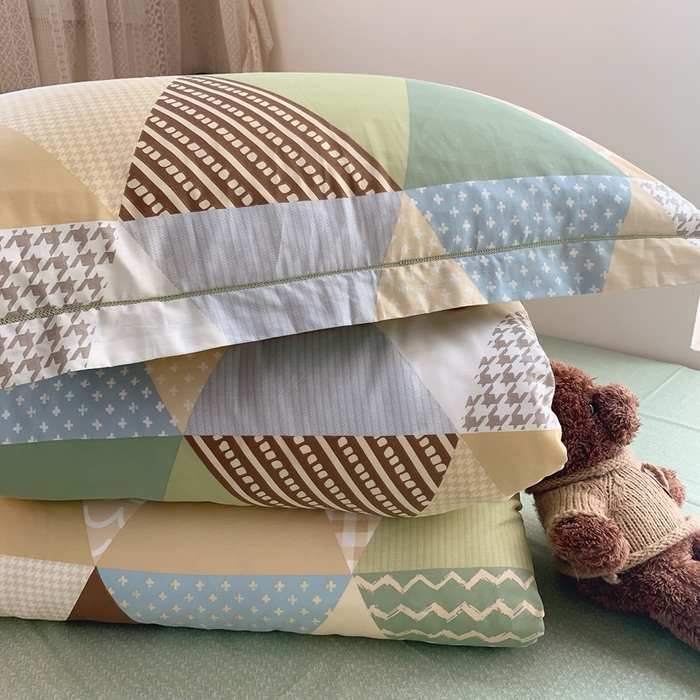 91家纺网 家纺一手货源 找家纺 莱豫家纺 2025春夏新款学生季全棉纯棉印花上下铺三件套学生宿舍三件套 云峰绿