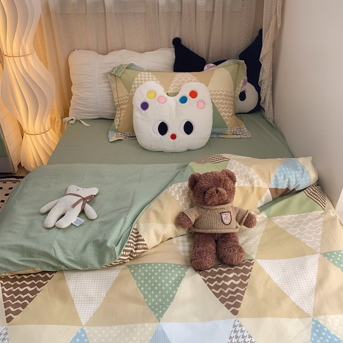 91家纺网 家纺一手货源 找家纺 莱豫家纺 2025春夏新款学生季全棉纯棉印花上下铺三件套学生宿舍三件套 云峰绿